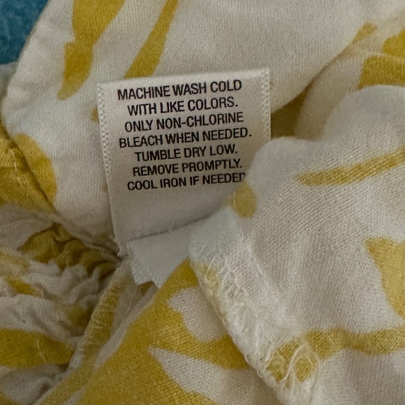 SO Spaghetti Strap Floral Top - Picture 7 of 7